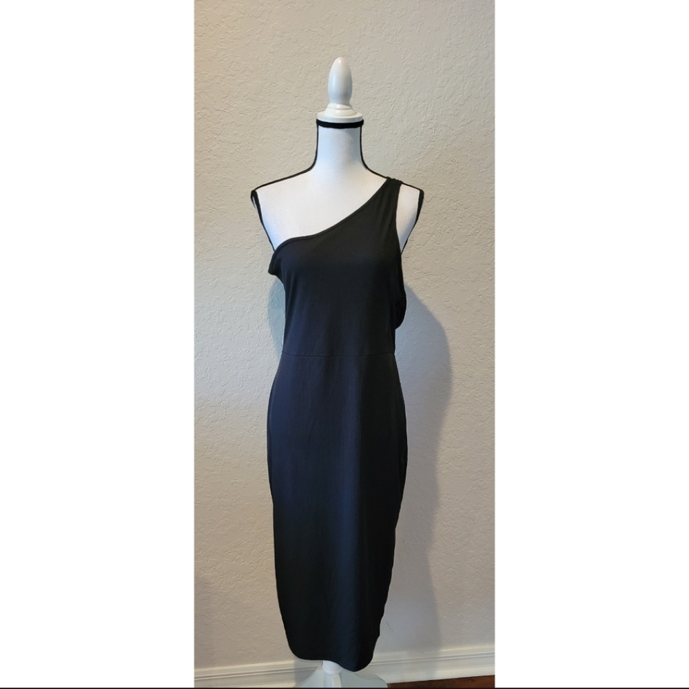 Black Ribbed Open Back Midi Dress - Picture 2 of 4
